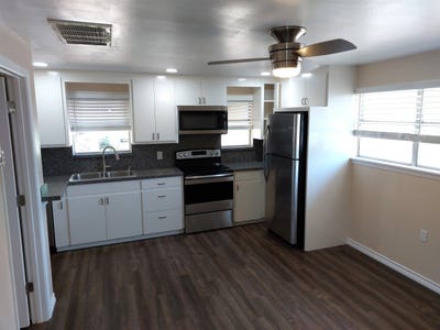 /international/us/302-w-sandstone-street-llano-tx-110101211646/