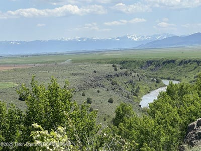 /international/us/9595-river-rim-ranch-road-tetonia-id-110099579583/