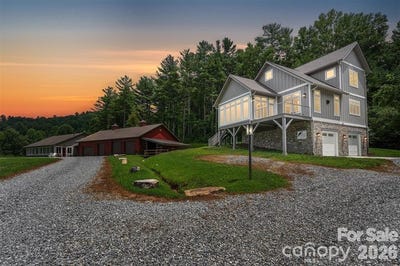 /international/us/326-golden-valley-drive-hendersonville-nc-110109472825/