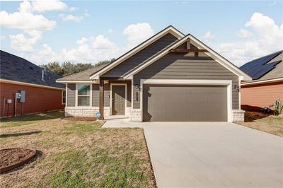 /international/us/1203-high-street-navasota-tx-110105383937/