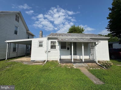 /international/us/109-chipley-lane-moorefield-wv-110101199128/