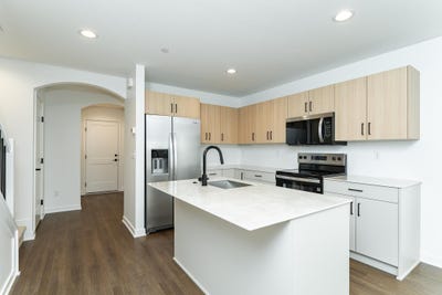 /international/us/1117-century-village-lane-ne-rochester-mn-110103630186/