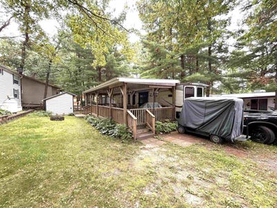 /international/us/157-yogi-bear-lane-warrens-wi-110101120168/