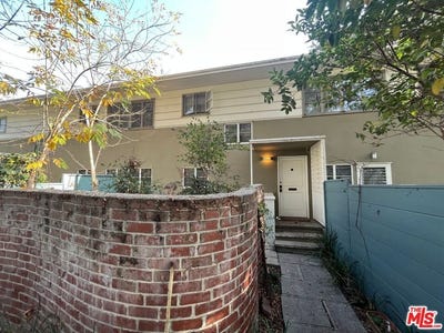 /international/us/5162-village-green-los-angeles-ca-110098589824/