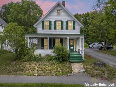 /international/us/28-chapel-street-augusta-me-110108960942/