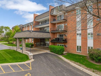 /international/us/4221-saratoga-avenue-downers-grove-il-110107698826/