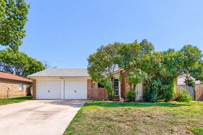/international/us/6604-brookdale-drive-watauga-tx-110120557787/