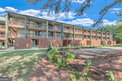 /international/us/710-jesse-jewell-parkway-se-gainesville-ga-110107286048/