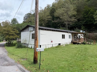 /international/us/1094-twisty-river-road-oakwood-va-110120082134/