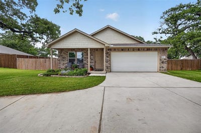/international/us/901-e-3rd-street-springtown-tx-110107884875/