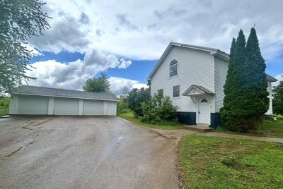 /international/us/5305-county-road-j-oconto-wi-110108843788/