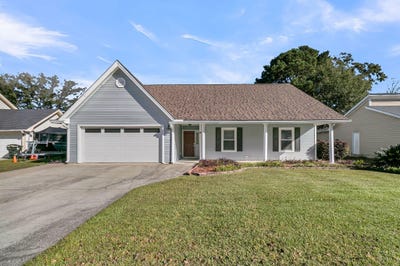 /international/us/111-hopper-drive-summerville-sc-110108413254/