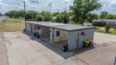 /international/us/617-n-ellis-groesbeck-tx-110101435410/