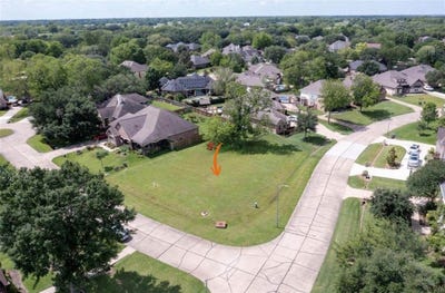 /international/us/33202-woodton-court-fulshear-tx-110106346311/