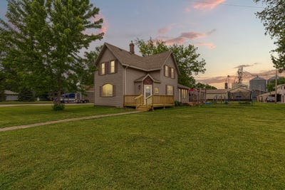 /international/us/321-ash-avenue-n-new-richland-mn-110108491614/