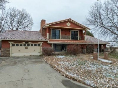 /international/us/4423-leighton-blvd-miles-city-mt-110103983367/
