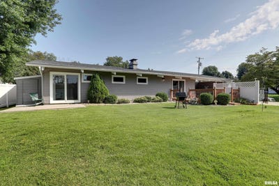 /international/us/728-ridgewood-drive-quincy-il-110110365026/