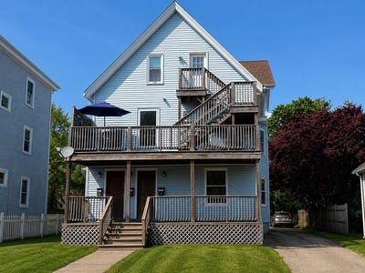 /international/us/66-holman-st-attleboro-ma-110108151542/