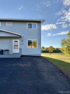 /international/us/960-larue-court-hurley-wi-110120017524/