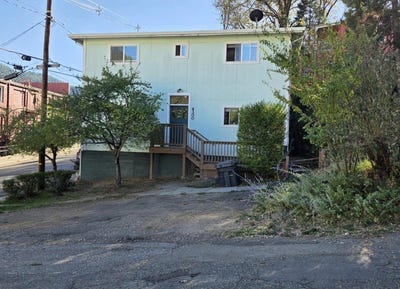 /international/us/4300-pine-st-dunsmuir-ca-110120652470/