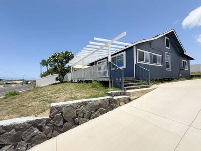 /international/us/225-s-papa-ave-kahului-hi-110099308882/