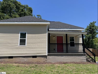 /international/us/117-dewey-avenue-laurens-sc-110107629753/