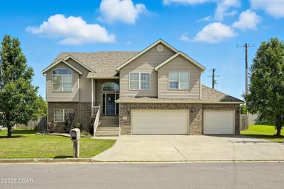 /international/us/2256-n-greystone-square-webb-city-mo-110100894727/