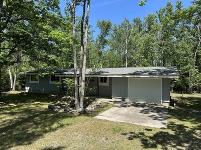 /international/us/6081-bonita-drive-presque-isle-mi-110100465236/