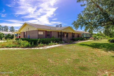 /international/us/2706-sapp-road-cottondale-fl-110103570509/