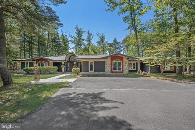 /international/us/1-braddocks-mill-court-medford-nj-110108269328/