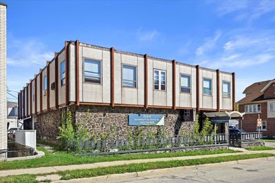 /international/us/6900-w-lincoln-ave-west-allis-wi-110120426450/