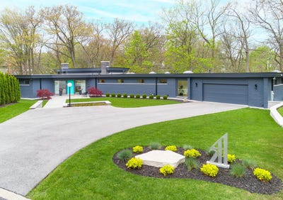/international/us/241-melba-lane-highland-park-il-110107809324/