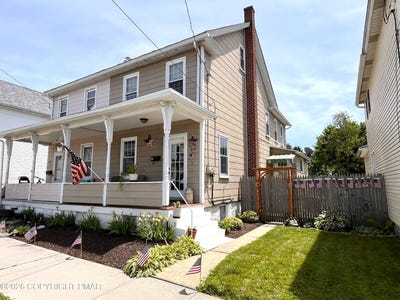 /international/us/249-w-white-street-summit-hill-pa-110108586768/
