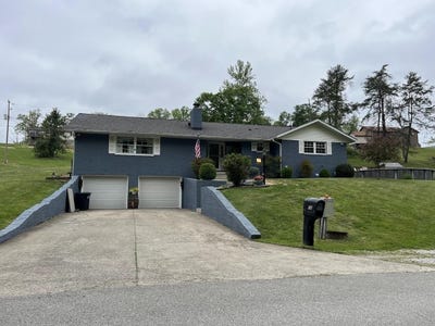 /international/us/10-dogwood-drive-huntington-wv-110108265686/