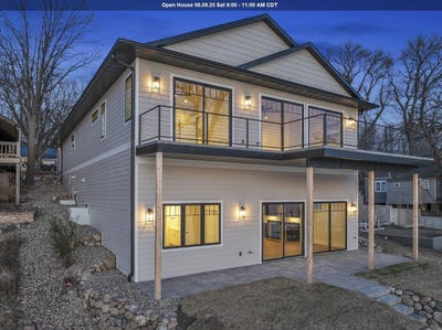 /international/us/15365-212th-avenue-spirit-lake-ia-110097594915/