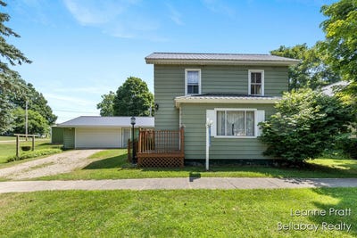 /international/us/136-race-street-freeport-mi-110100834309/