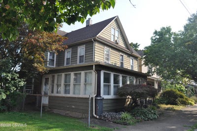 /international/us/240-e-5th-street-bloomsburg-pa-110120059650/