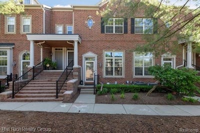 /international/us/667-river-park-village-boulevard-northville-mi-110108505158/