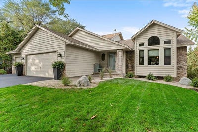 /international/us/322-74th-avenue-n-brooklyn-park-mn-110107343903/