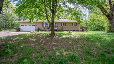 /international/us/n3762-990th-street-eau-claire-wi-110108361269/