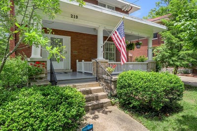 /international/us/219-irvine-road-lexington-ky-110100471679/