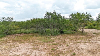 /international/us/4013-old-colony-line-rd-dale-tx-110108963211/