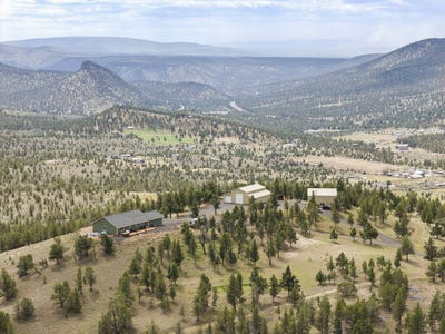 /international/us/11417-se-lazy-back-lane-prineville-or-110107760863/
