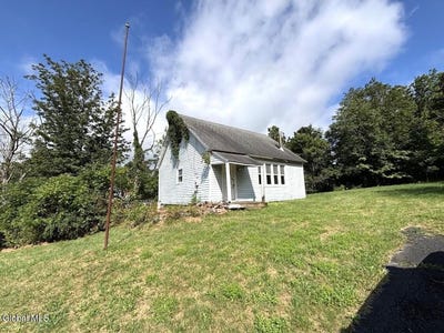 /international/us/3379-state-route-7-hoosick-falls-ny-110119632138/