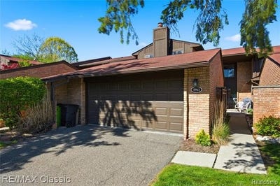 /international/us/3961-chablis-street-west-bloomfield-twp-mi-110108078451/