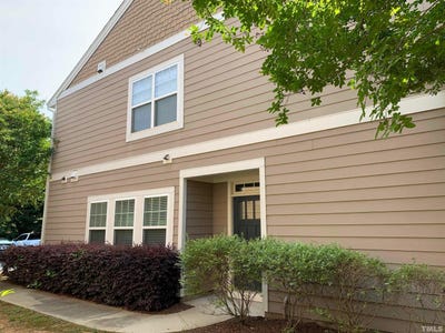 /international/us/213-legends-way-chapel-hill-nc-110107477022/