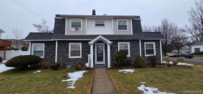 /international/us/2-sportsmans-avenue-freeport-ny-110106430751/