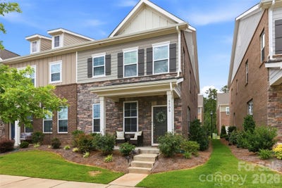 /international/us/5500-kinsbridge-drive-mint-hill-nc-110109054664/