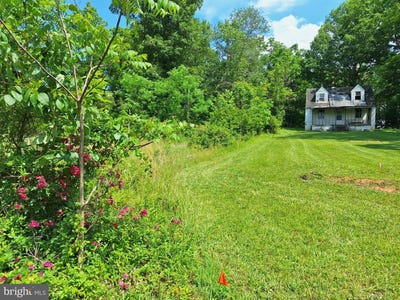 /international/us/9499-old-waterloo-rd-warrenton-va-110108930887/