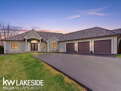/international/us/5345-bristol-parke-circle-clarkston-mi-110107206048/